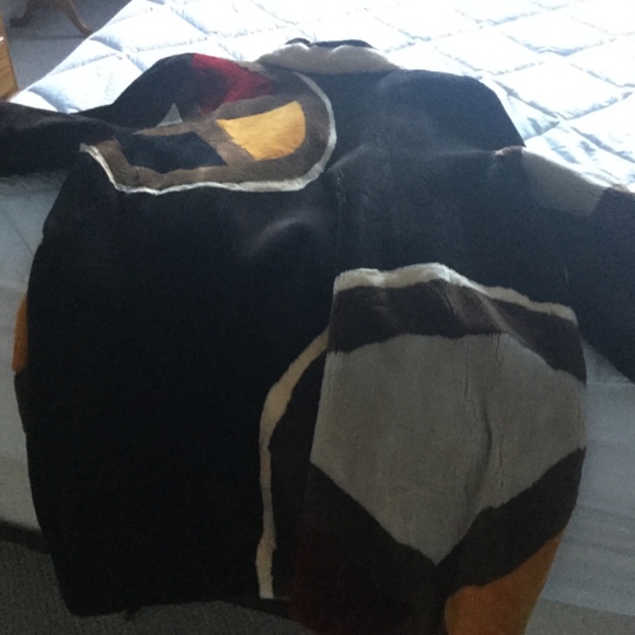 Beautiful fir coat - Picture 2 of 5